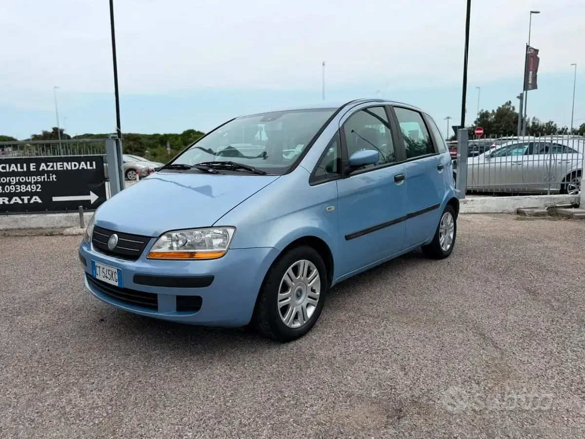 Usata Fiat Idea Dynamic 95 CV (69 kW) 2005 Monovolume