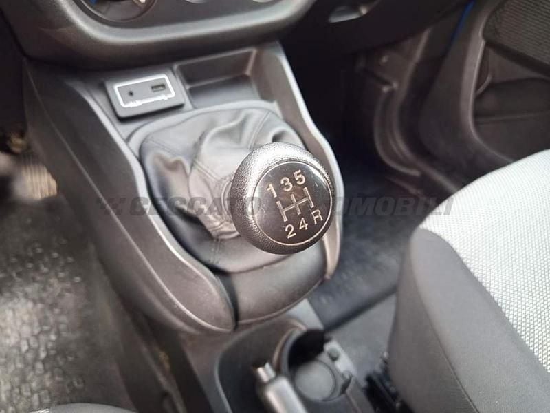 Usata Fiat Doblò 95 CV (69 kW) 2018 Blu Monovolume
