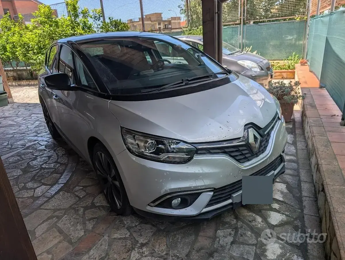 Usata Renault Scenic E-Tech 110 CV (80 kW) 2017 Grigio Monovolume