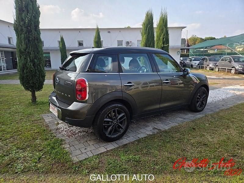 Usata Mini Cooper D Countryman 112 CV (82 kW) 2014 Grigio SUV