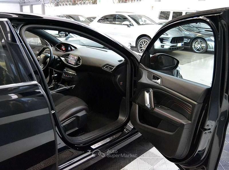 Usata Peugeot 308 GT-line 131 CV (96 kW) 2019 Nero Berlina