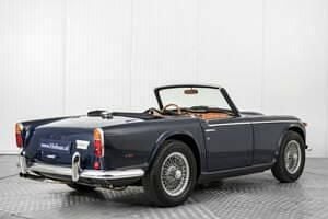 Usata Triumph TR 250 106 CV (77 kW) 1968 Altri Cabrio