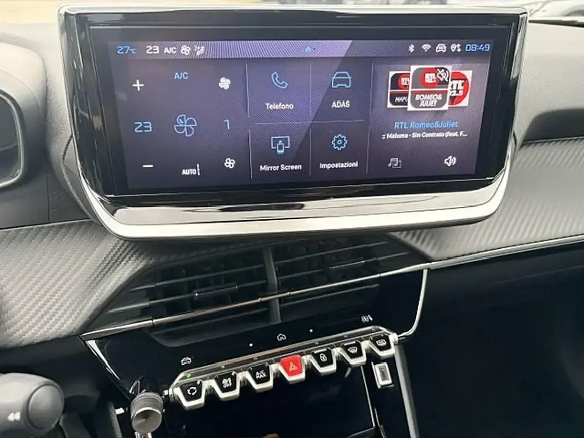 Usata Peugeot 2008 Allure 100 CV (73 kW) 2025 Bianco SUV
