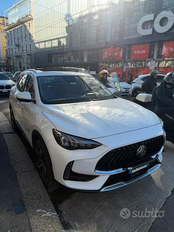 Usata MG HS Luxury 162 CV (119 kW) 2024 Bianco SUV