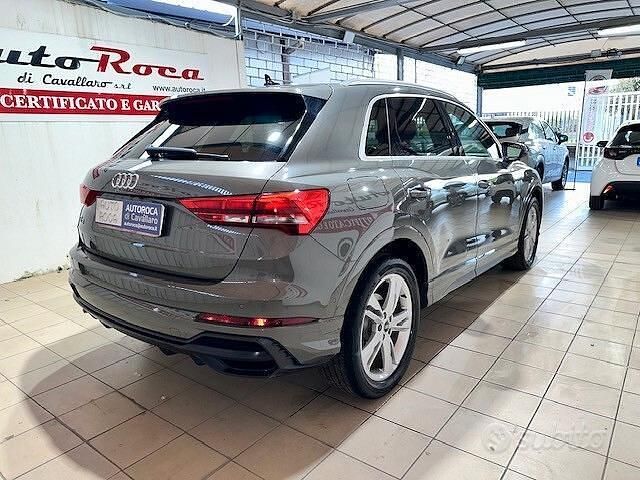 Usata Audi Q3 Ambiente 150 CV (110 kW) 2022 Grigio SUV