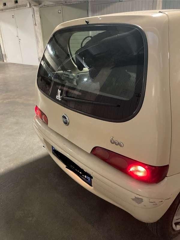 Usata Fiat Seicento Active 54 CV (39 kW) 2007 Beige Utilitaria