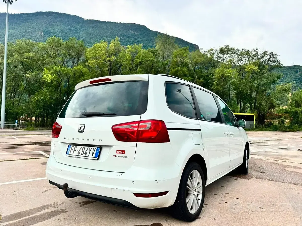 Usata Seat Alhambra 150 CV (110 kW) 2014 Bianco Monovolume