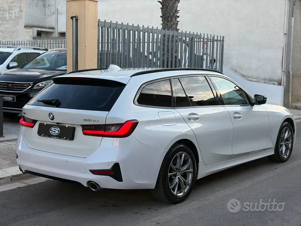 Usata BMW 320e Sport Line 190 CV (139 kW) 2021 Bianco Station wagon