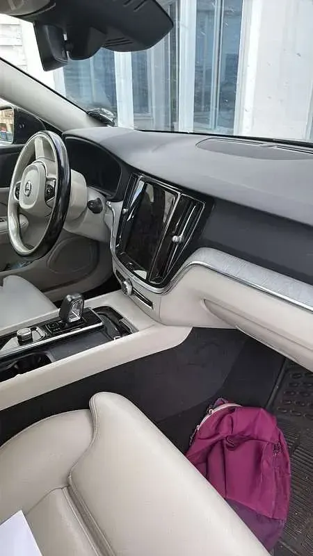 Usata Volvo V60 CC Plus 197 CV (144 kW) 2022 Station wagon