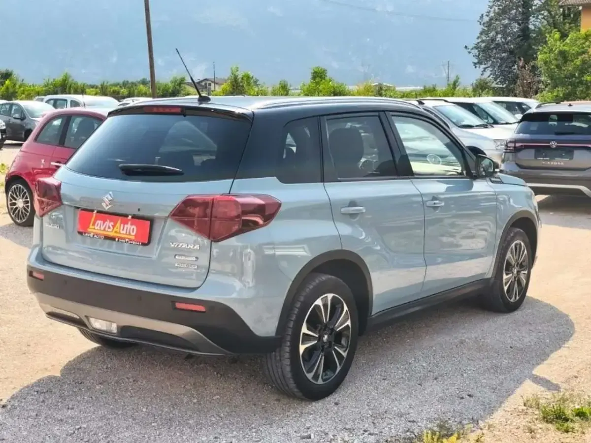 Usata Suzuki Vitara 129 CV (94 kW) 2021 Azzurro tetto nero SUV
