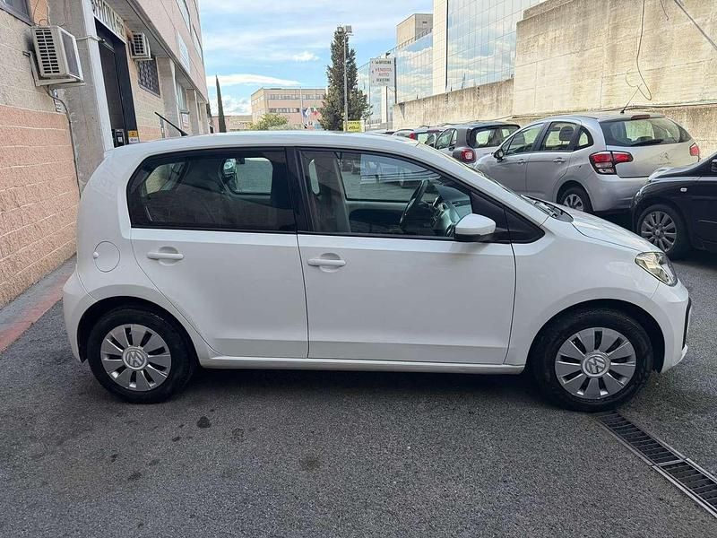 Begagnad VW up! Move 75 HK (55 kW) 2018 Vit Halvkombi