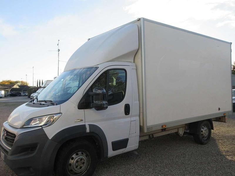 Bianco Usata 2015 Fiat Ducato Furgone | 11.500 € (Cara) - Immagine 1/4
