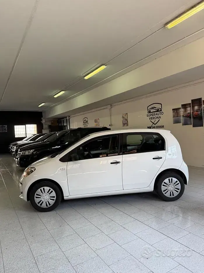 Usata VW up! Move 68 CV (50 kW) 2014 Bianco Utilitaria