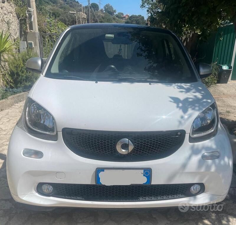 Usata Smart ForTwo Coupé 71 CV (52 kW) 2019 Utilitaria