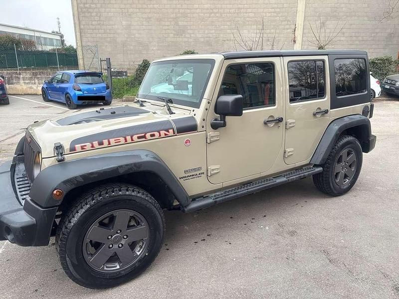 Używany Jeep Wrangler Unlimited 200 KM (147 kW) 2017 Beżowy SUV