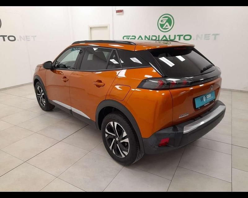 Usata Peugeot 2008 Allure 102 CV (75 kW) 2021 Arancione SUV