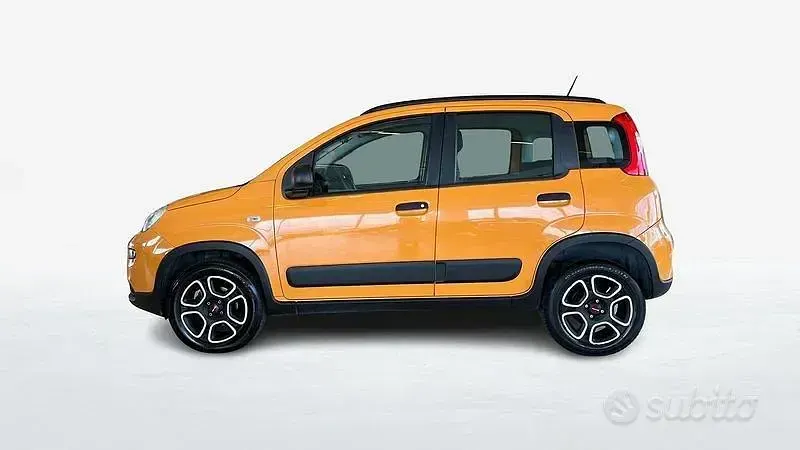 Usata Fiat Panda Cross Cross 70 CV (51 kW) 2021 Arancione Utilitaria