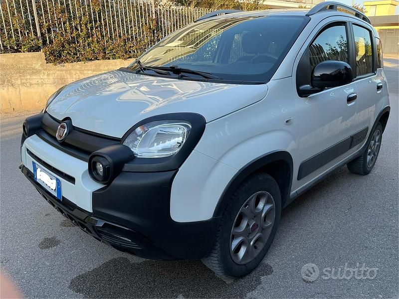 Bianco Usata 2016 Fiat Panda Cross Cross Due volumi | 13.900 € (Buon prezzo) - Immagine 1/4