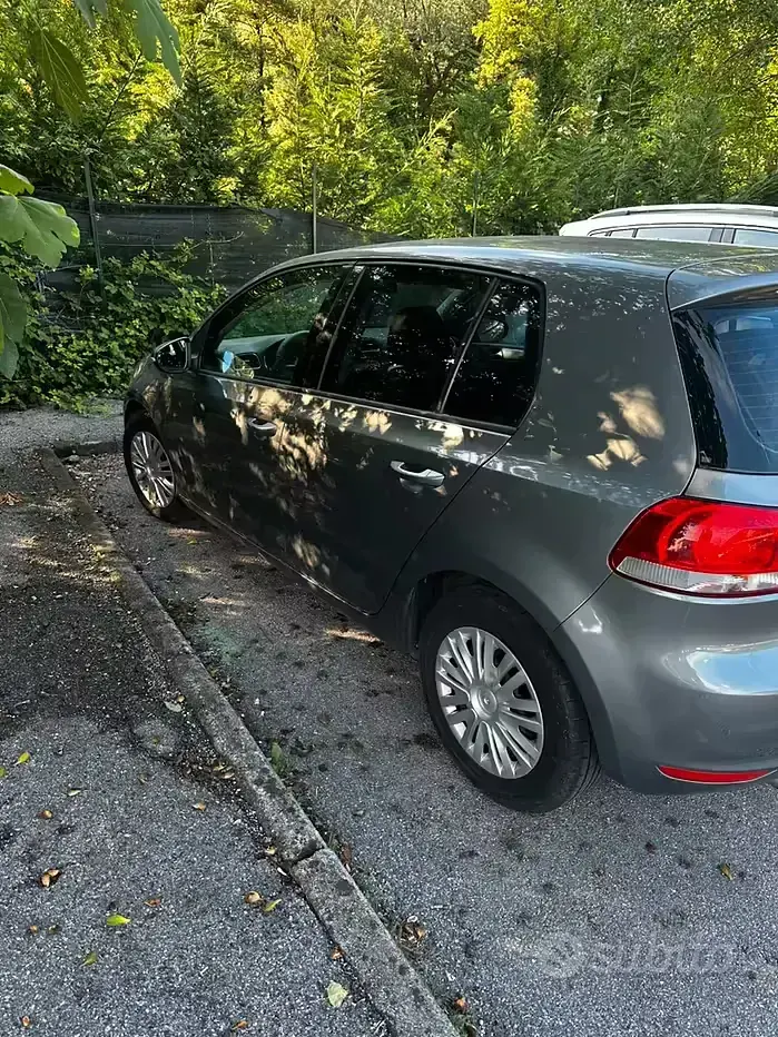 Usata VW Golf VI 110 CV (80 kW) 2008 Grigio Utilitaria