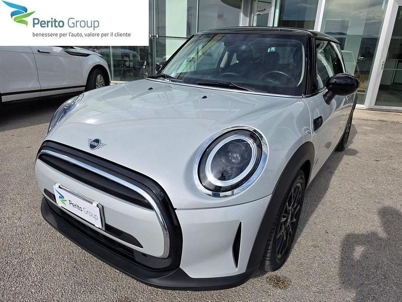 Usata Mini Cooper Classic 136 CV (100 kW) 2021 Argento / metallizzato Utilitaria