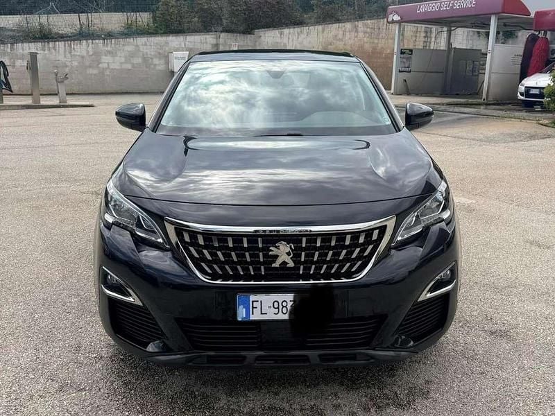 Usata Peugeot 3008 Business-Line 120 CV (88 kW) 2017 Nero SUV
