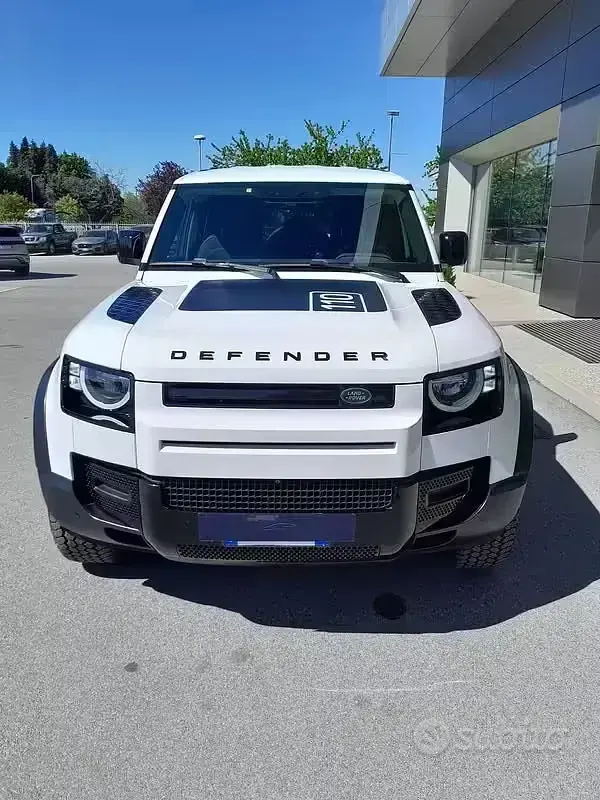 Usata Land Rover Defender S 241 CV (177 kW) 2020 Bianco SUV