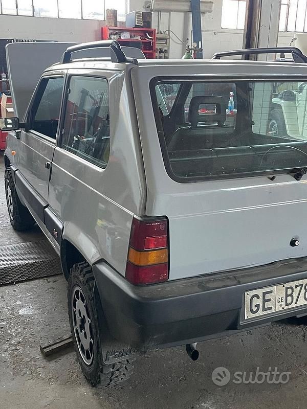 Usata Fiat Panda 4x4 50 CV (36 kW) 1987 Grigio Utilitaria