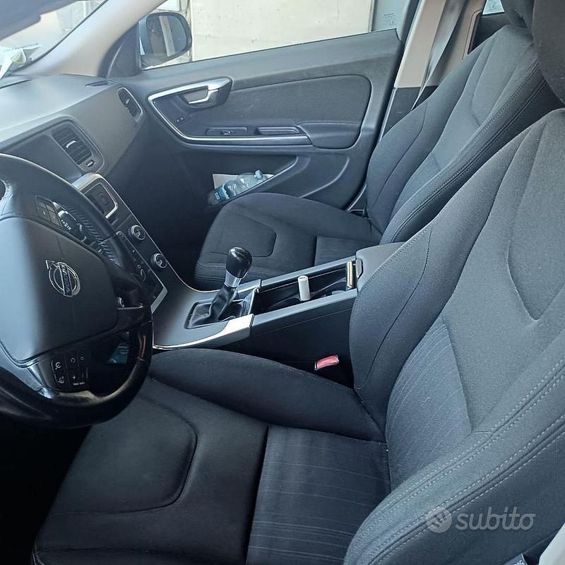 Usata Volvo V60 2012 Bianco Station wagon