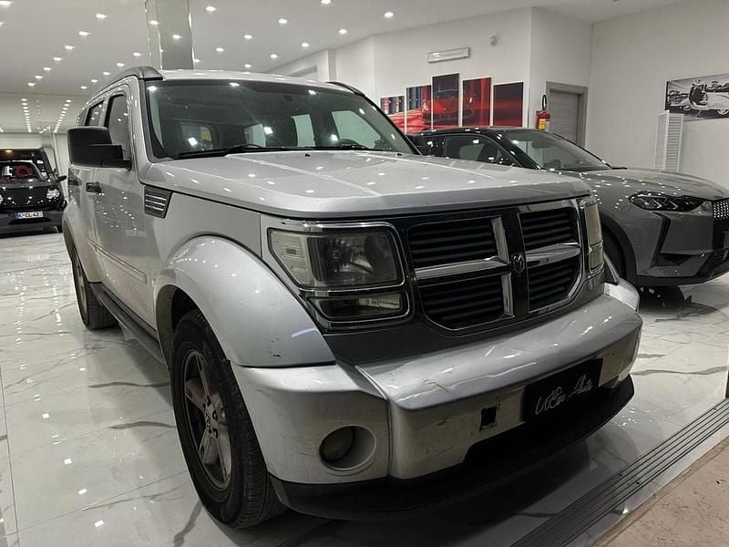 Usata Dodge Nitro SXT 176 CV (129 kW) 2008 Grigio SUV