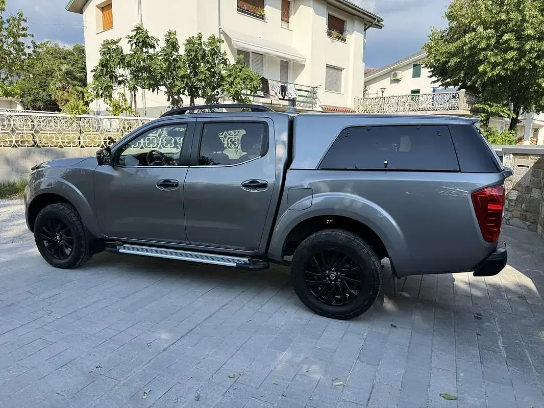 Usata Nissan Navara N-Guard 190 CV (139 kW) 2019 Grigio Pick-up
