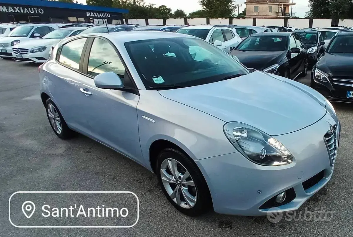 Usata Alfa Romeo Giulietta 105 CV (77 kW) 2015 Grigio Utilitaria
