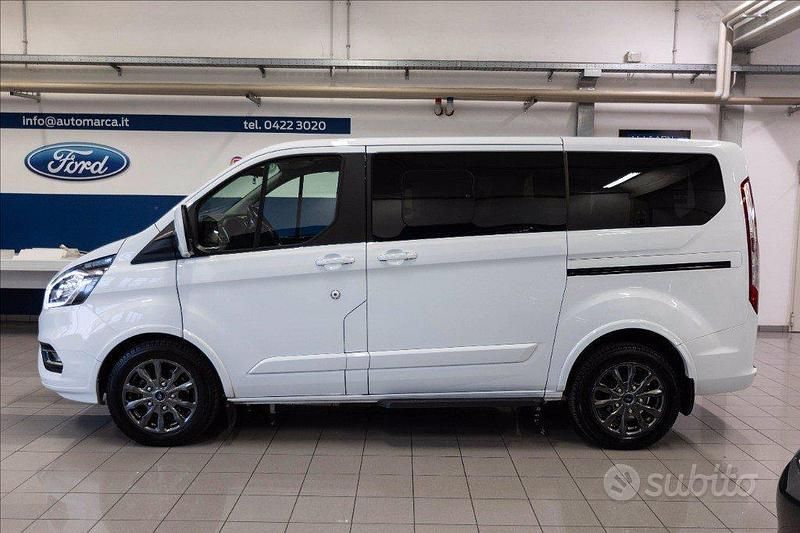 Usata Ford Tourneo Custom Trend 185 CV (136 kW) 2021 Bianco Furgone