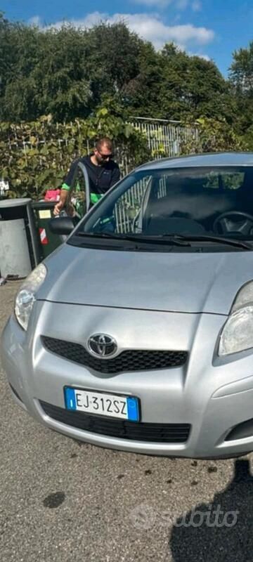 Usata 2011 Toyota Auris Due volumi | 5250 € - Immagine 1/1