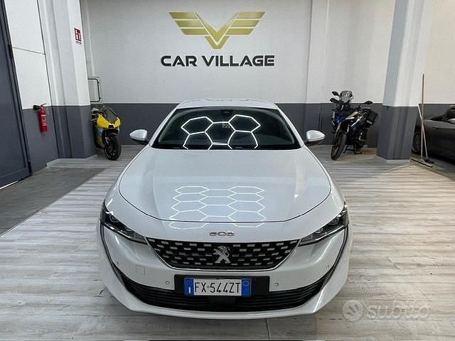 Bianco Usata 2019 Peugeot 508 GT-line Tre volumi | 16.000 € (Buon prezzo) - Immagine 1/4