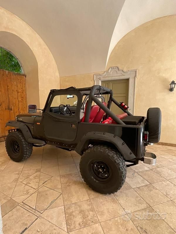 Nero Usata 1989 Jeep Wrangler SUV | 15.700 € - Immagine 1/4