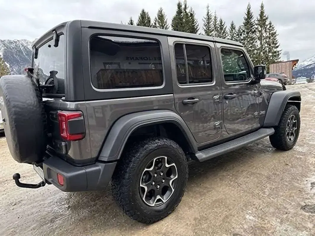 Usata Jeep Wrangler Rubicon 272 CV (200 kW) 2022 Grigio SUV