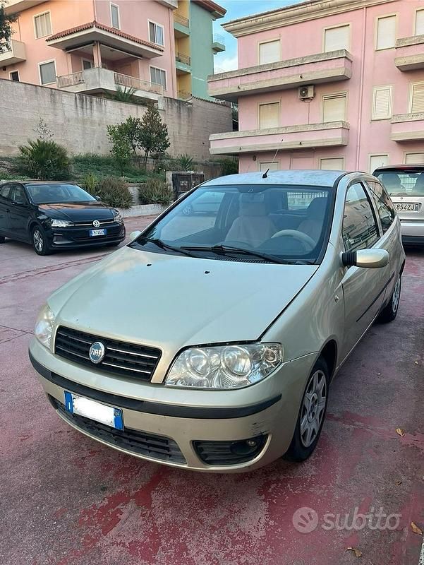 Usata Fiat Punto 60 CV (44 kW) 2006 Utilitaria