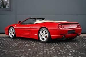 Usata Ferrari F355 381 CV (280 kW) 1970 Altri Cabrio