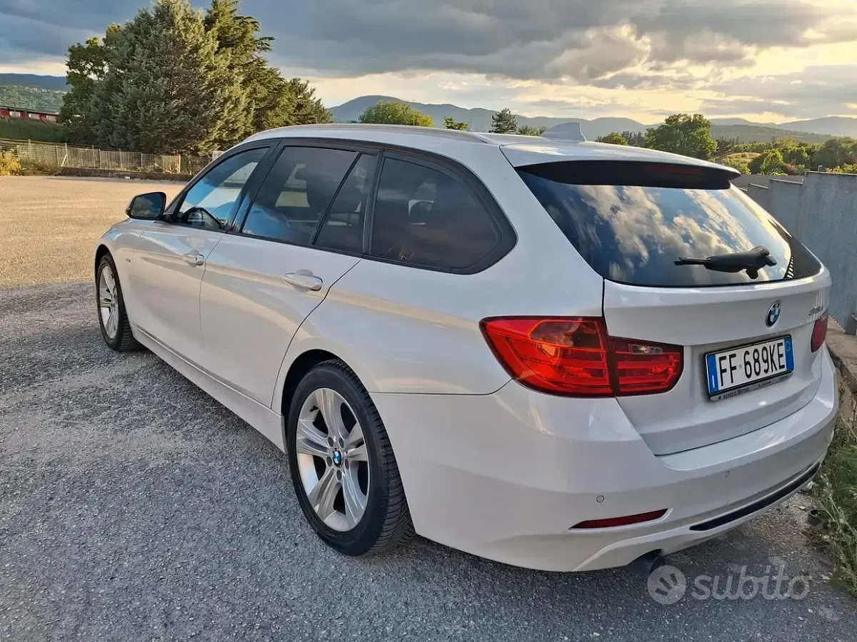 Usata BMW 318 Sport Line 143 CV (105 kW) 2013 Bianco Station wagon