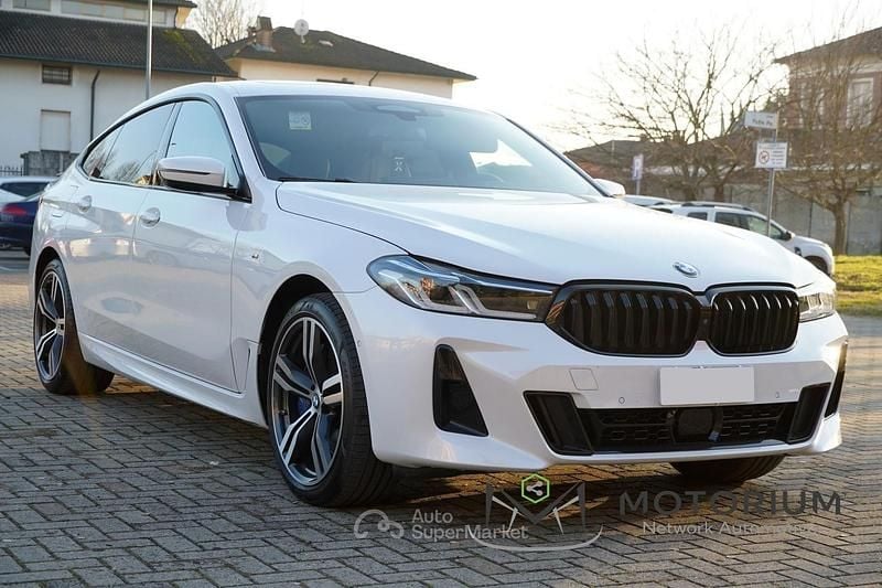 Usata BMW M6 M Sport 333 CV (244 kW) 2021 Bianco Berlina