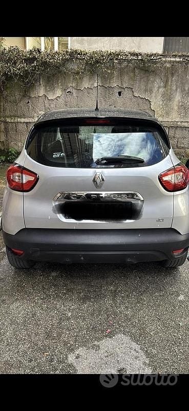 Usata Renault Captur 90 CV (66 kW) 2014 Grigio SUV