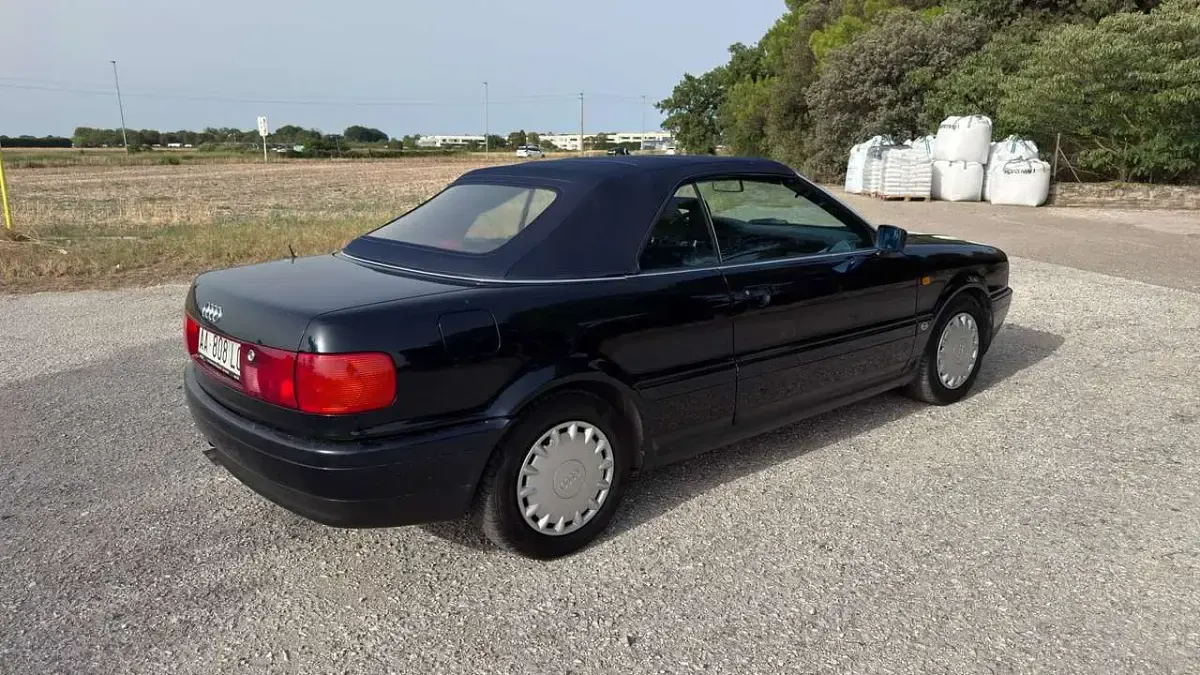 Usata Audi 80 116 CV (85 kW) 1994 Blu/azzurro Cabrio