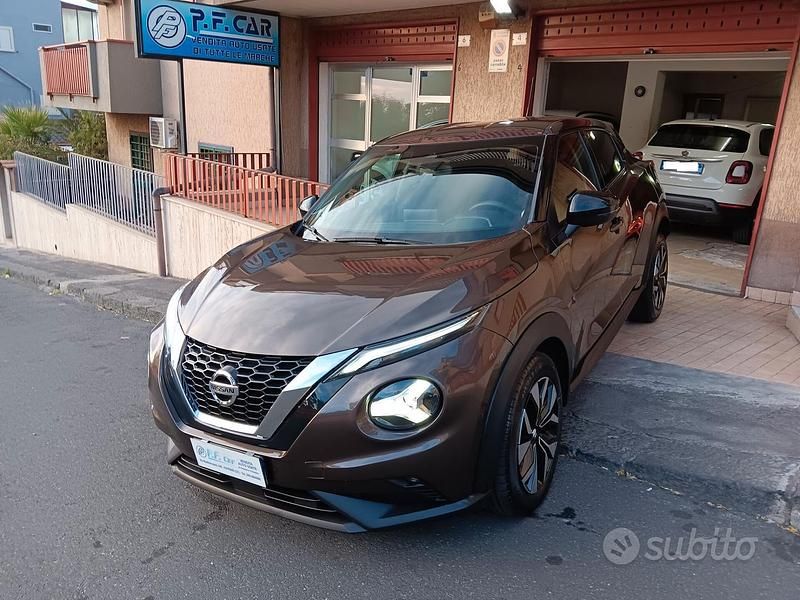 Usata Nissan Juke N-Connecta 114 CV (83 kW) 2022 Marrone SUV