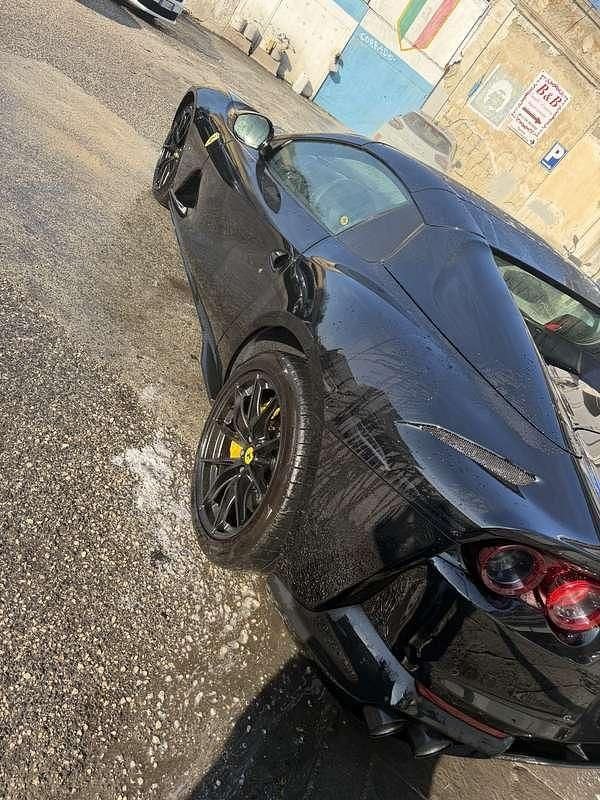 Usata Ferrari 812 829 CV (609 kW) 2024 Cabrio