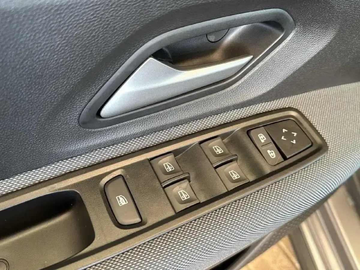 Nuova Dacia Sandero Expression 120 CV (88 kW) 2026 Grigio Utilitaria