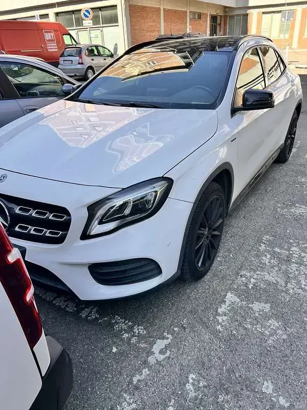 Usata Mercedes GLA220 Edition 170 CV (125 kW) 2018 SUV