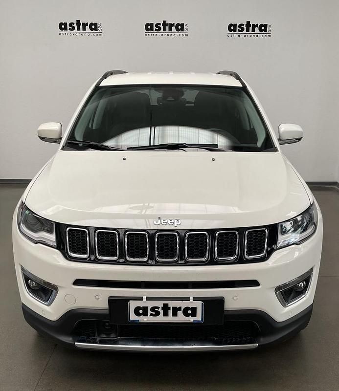 Usata Jeep Compass Limited 140 CV (102 kW) 2018 Bianco SUV
