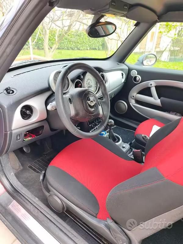 Usata Mini One Cabriolet 90 CV (66 kW) 2007 Rosso Cabrio