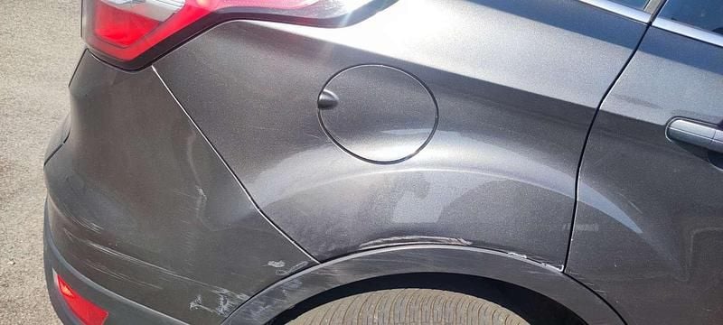 Usata 2017 Ford Kuga Business Edition SUV | 8500 € (Buon prezzo) - Immagine 1/4