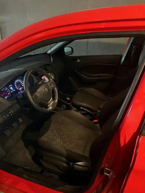 Usata Hyundai i20 Prime 84 CV (61 kW) 2019 Rosso Utilitaria